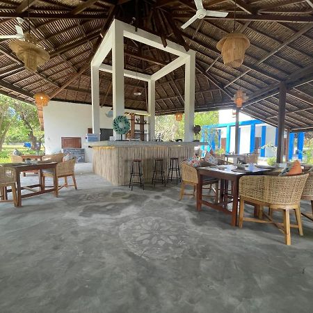 Blue Emocean Dive Resort Moyo Island Kültér fotó